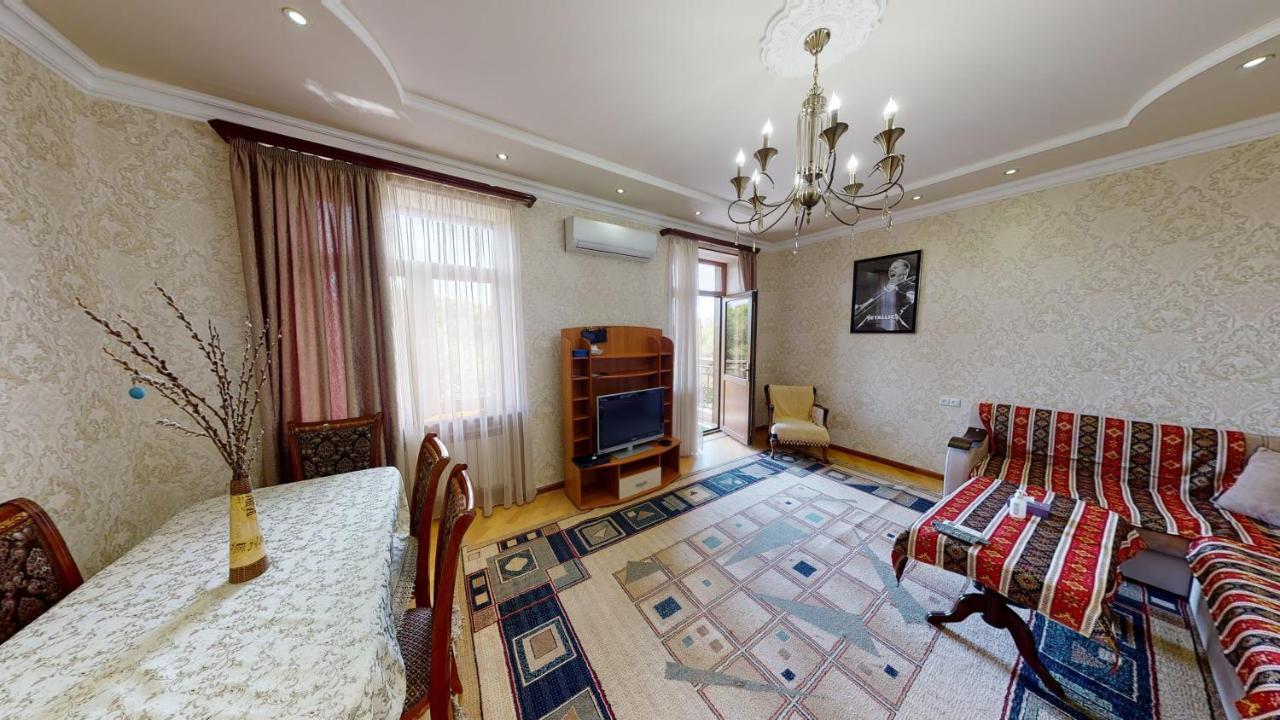 Yerevan City Center Apartment 외부 사진
